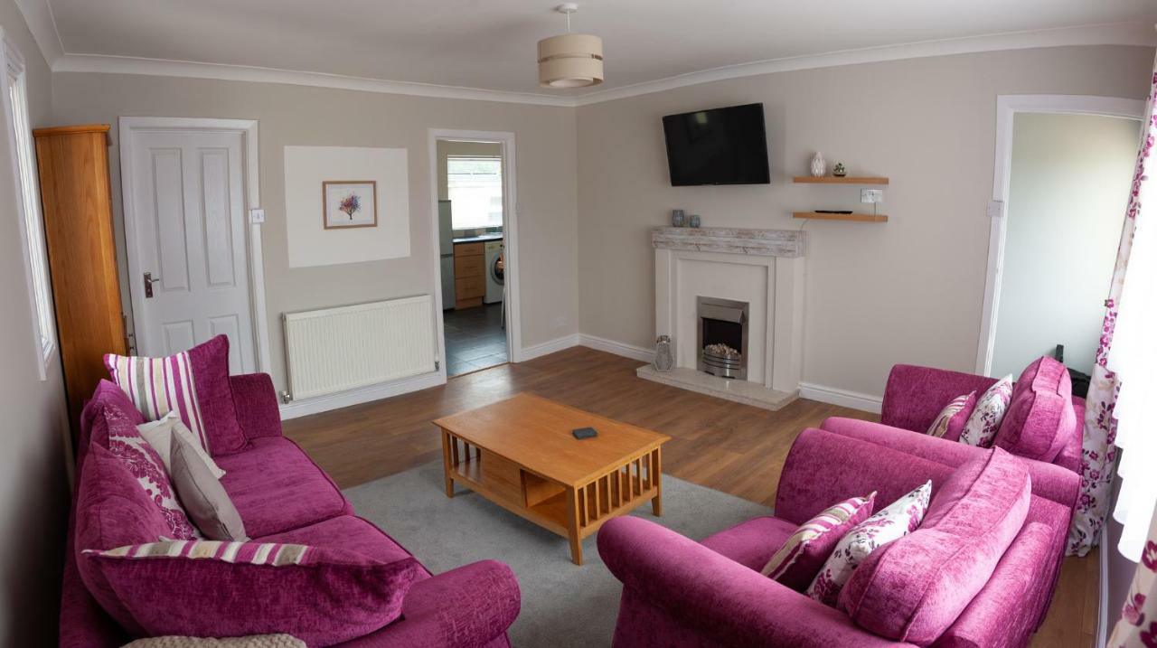 Cwtch Y Coetir Villa Swansea Exterior photo